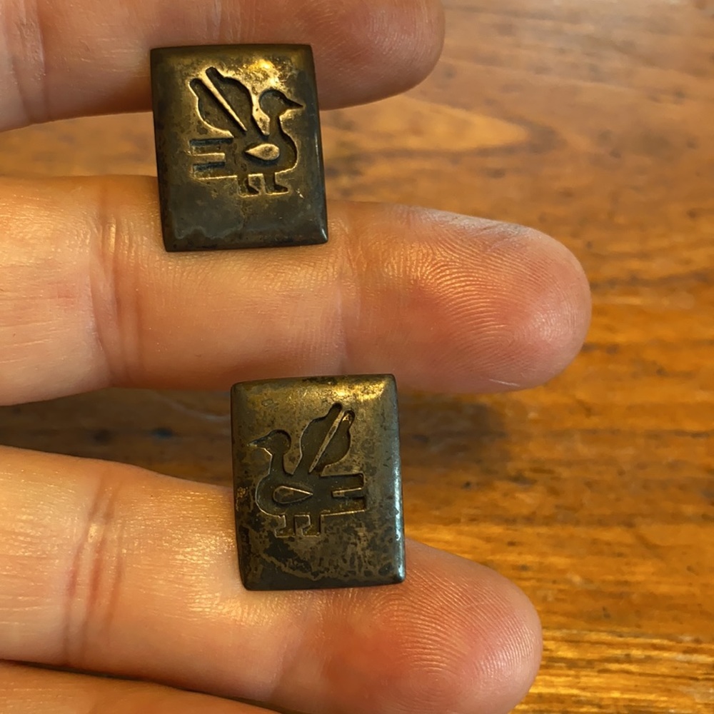 Vtg Bird Design Silver Tone Rectangular Cufflinks - image 1